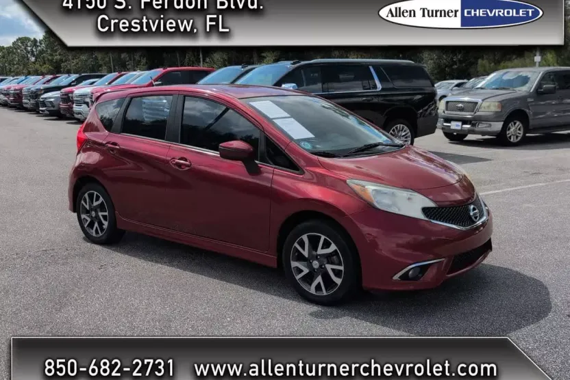 2015 Nissan Versa Note SR photo 1