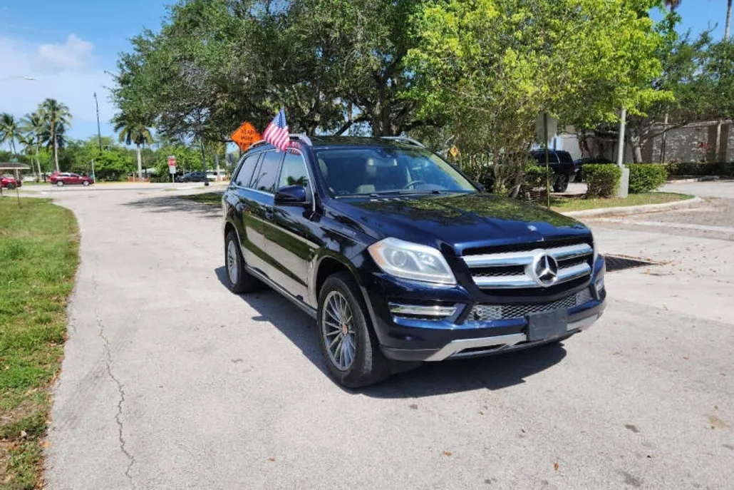 2014 Mercedes Benz GL 450 photo 1