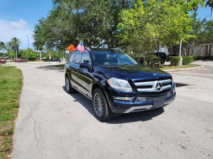2014 Mercedes Benz GL 450 photo 1