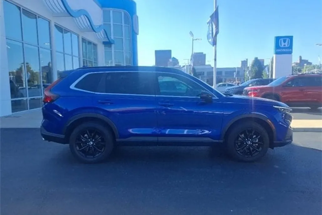 2023 Honda CR-V Hybrid Sport photo 1