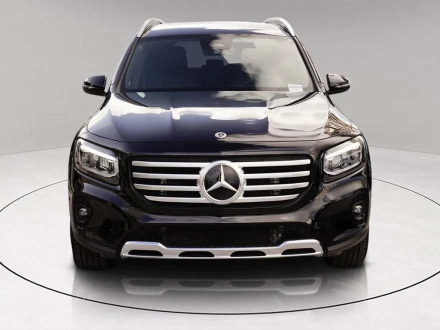 2024 Mercedes Benz GLB 250 photo 1