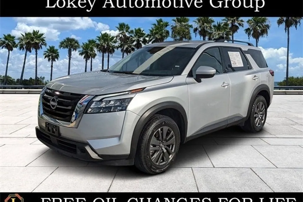 2024 Nissan Pathfinder SV photo 1