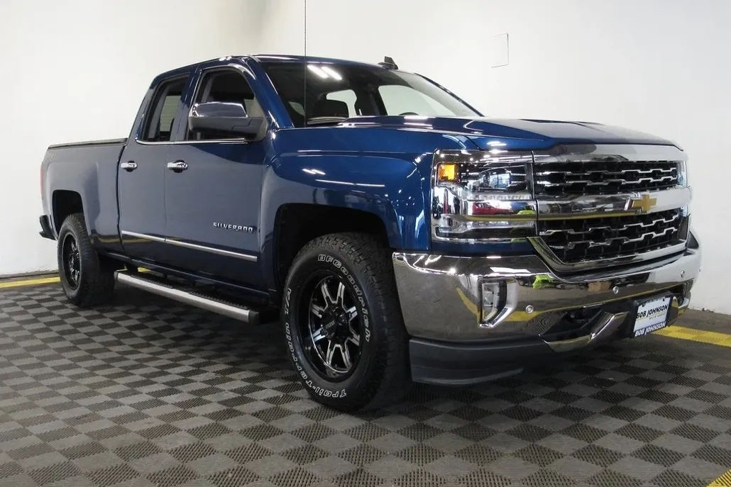 2018 Chevrolet Silverado 1500 LTZ photo 1