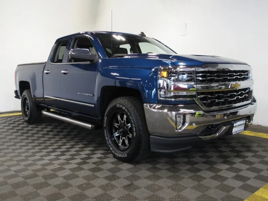 2018 Chevrolet Silverado 1500 LTZ photo 1