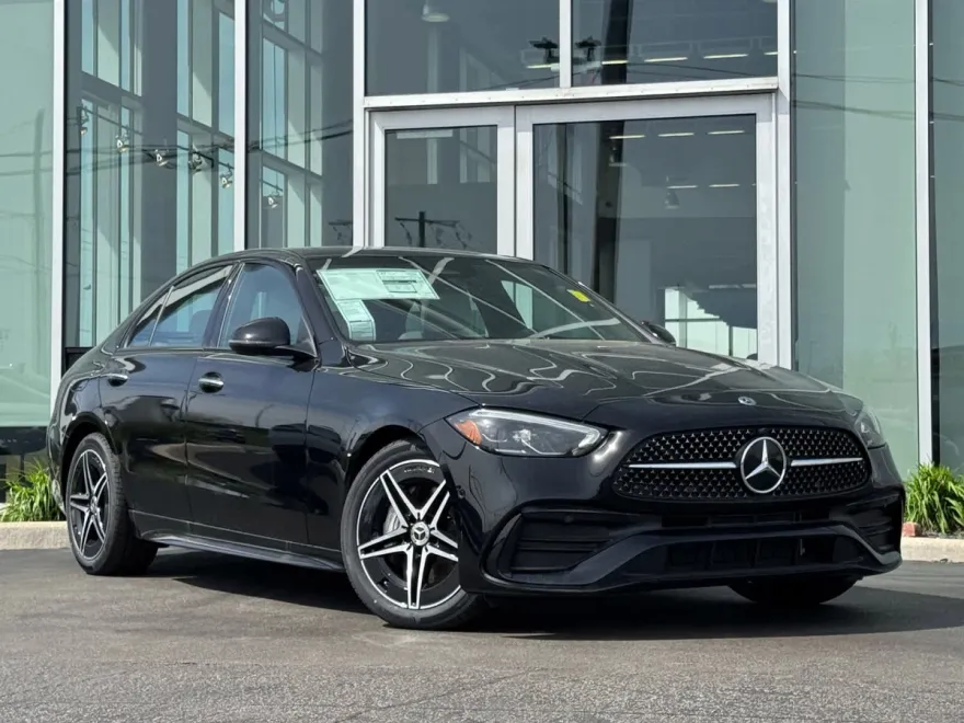 2025 Mercedes Benz C 300 4MATIC photo 1