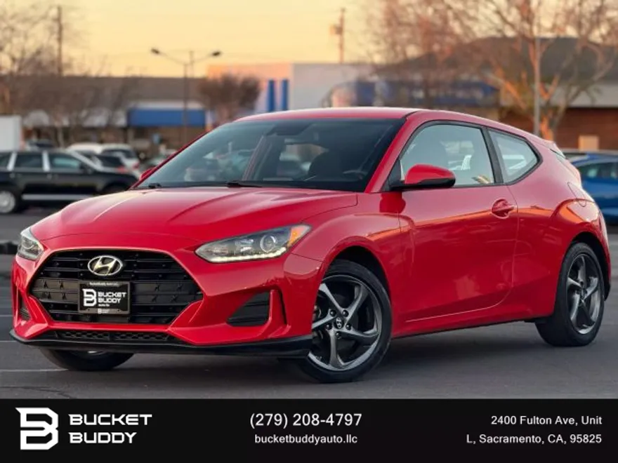 2019 Hyundai Veloster 2.0L Premium photo 1