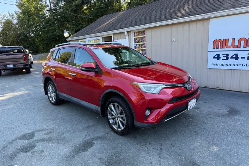 2016 Toyota RAV4 Limited photo 1