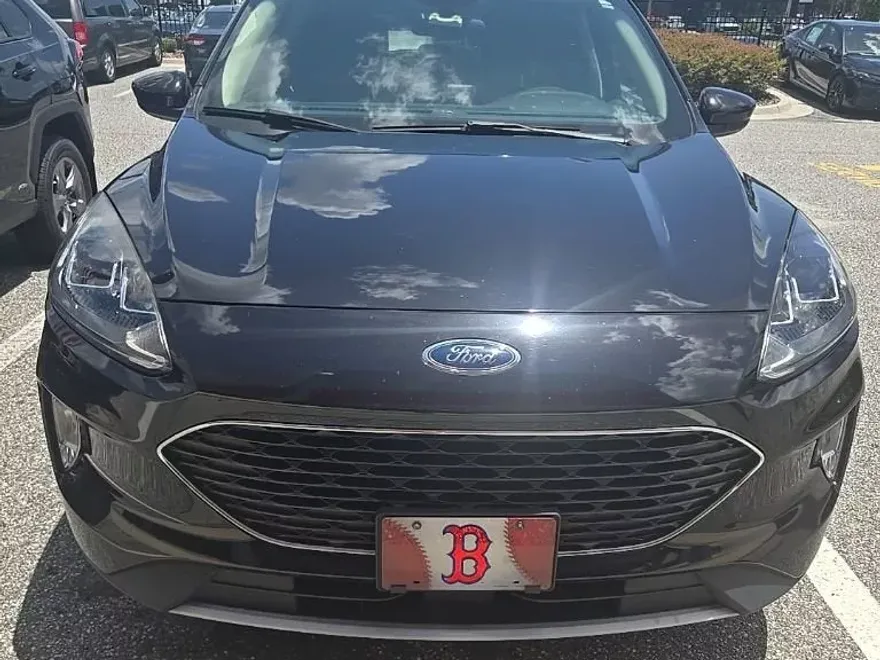 2020 Ford Escape SEL photo 1