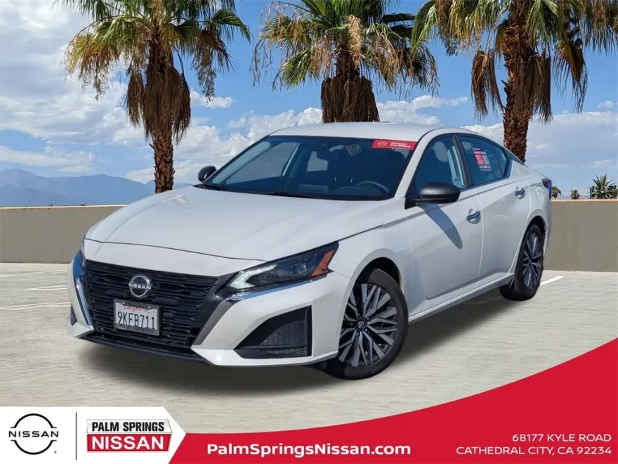 2024 Nissan Altima 2.5 SV photo 1