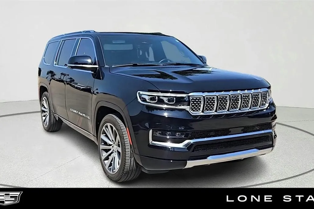 2023 Jeep Grand Wagoneer II photo 1