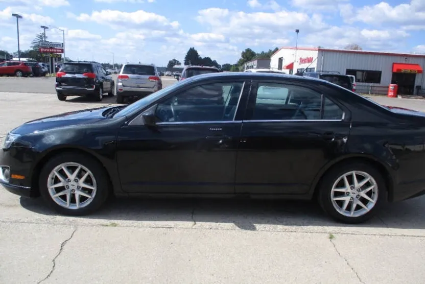 2012 Ford Fusion SEL photo 1