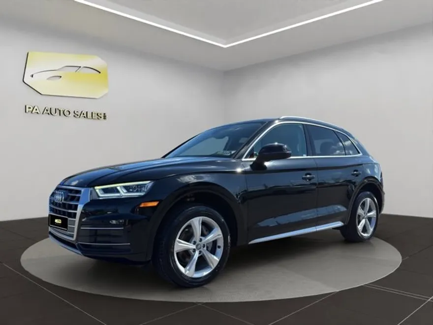 2020 Audi Q5 Premium Plus photo 1