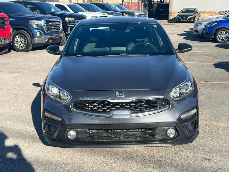 2020 Kia Forte GT-Line photo 1