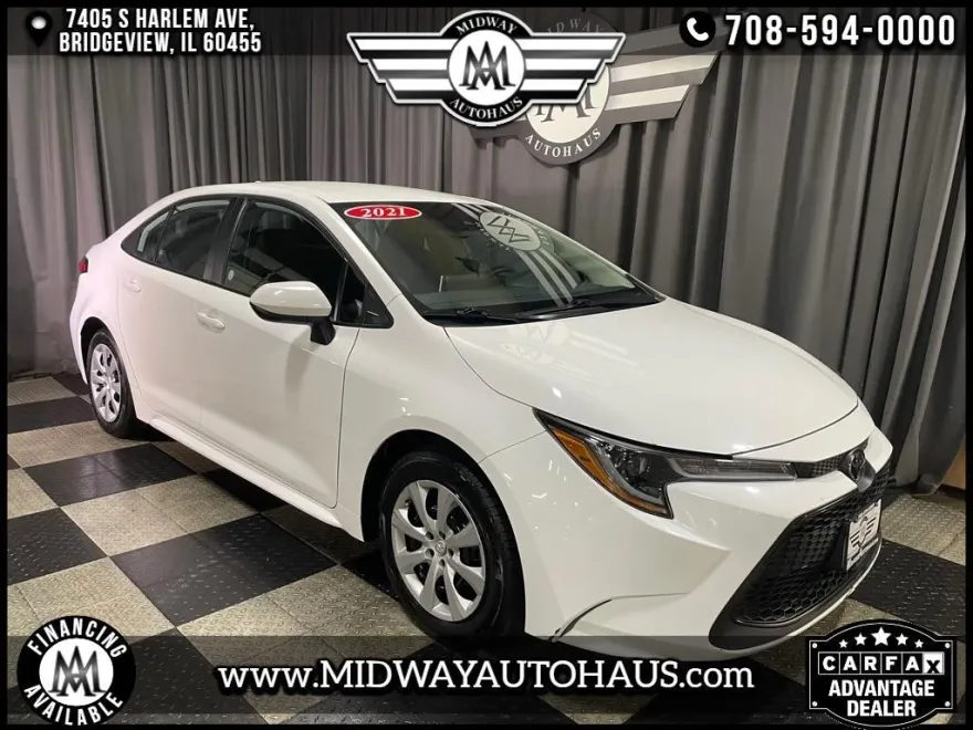 2021 Toyota Corolla LE photo 1