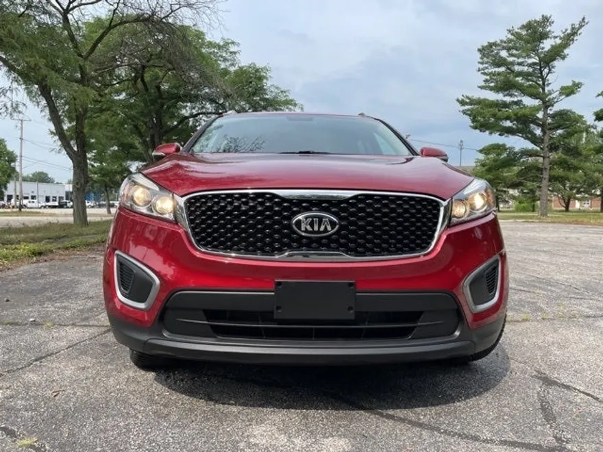 2016 Kia Sorento LX photo 1