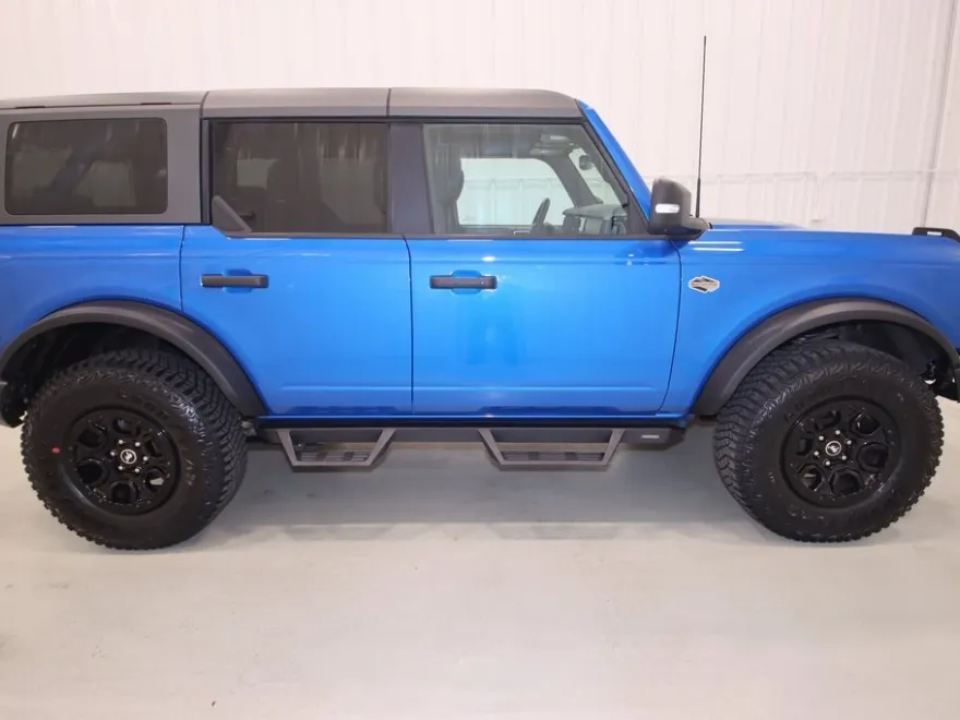 2022 Ford Bronco Wildtrak photo 1