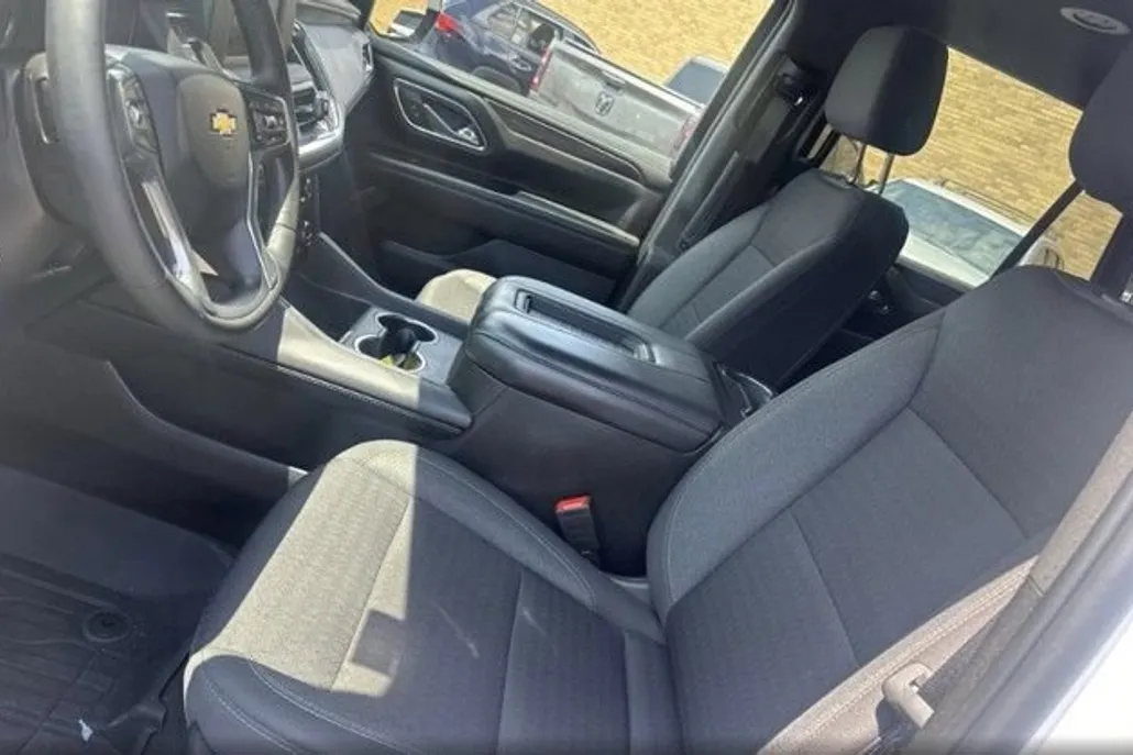2023 Chevrolet Tahoe LS photo 1