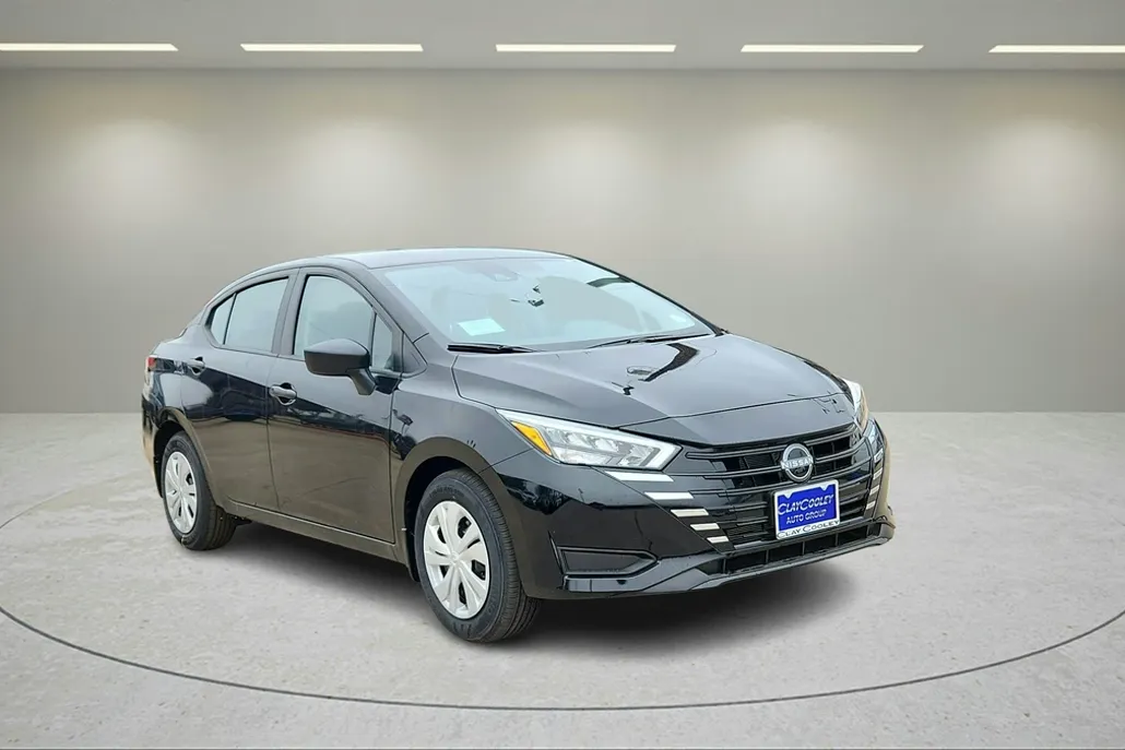 2025 Nissan Versa S photo 1