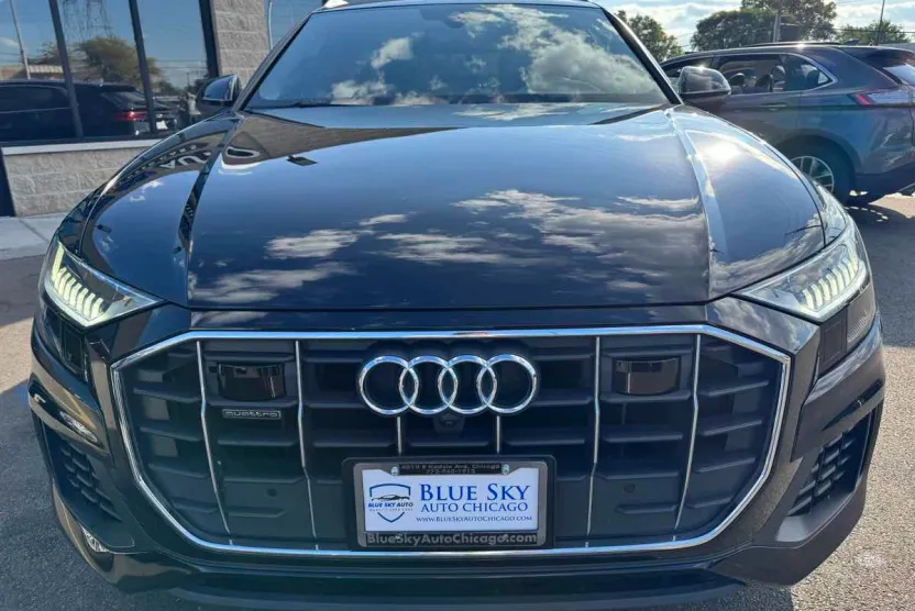 2019 Audi Q8 Prestige photo 1