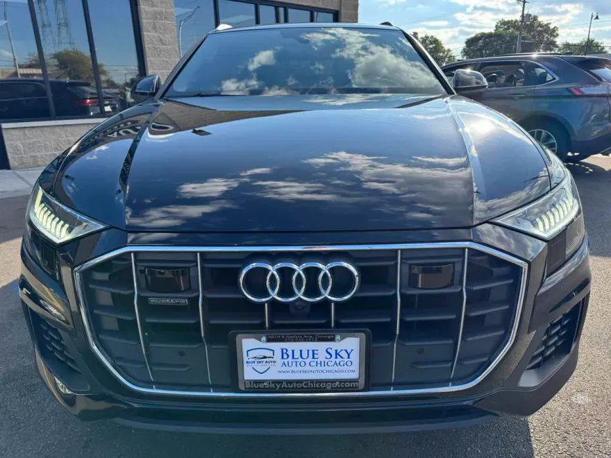 2019 Audi Q8 Prestige photo 1