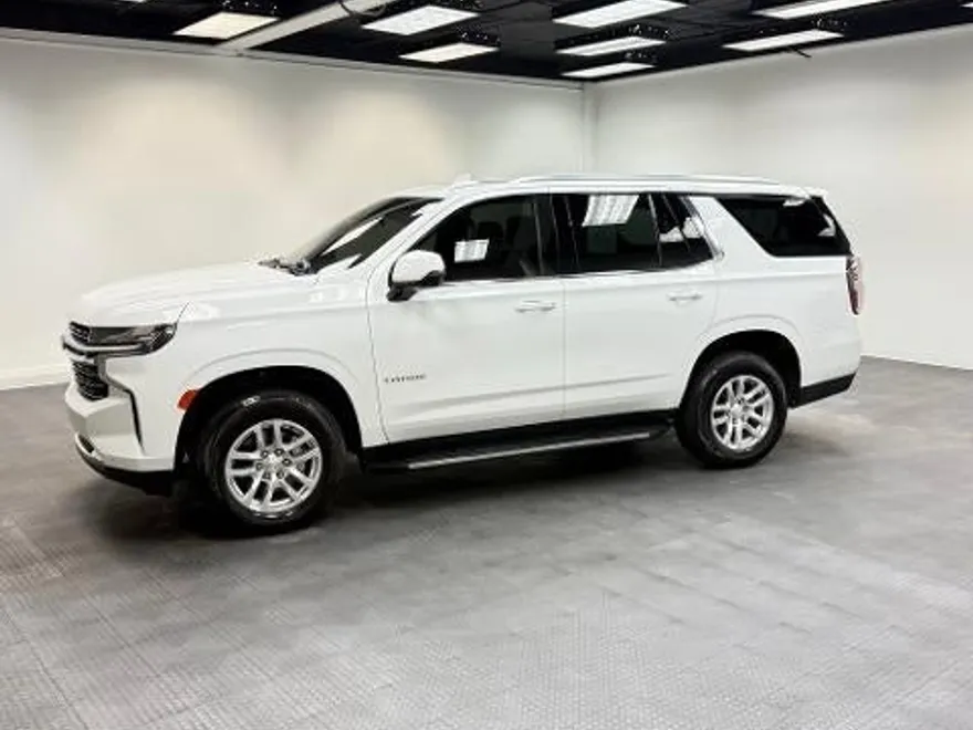 2023 Chevrolet Tahoe LT photo 1