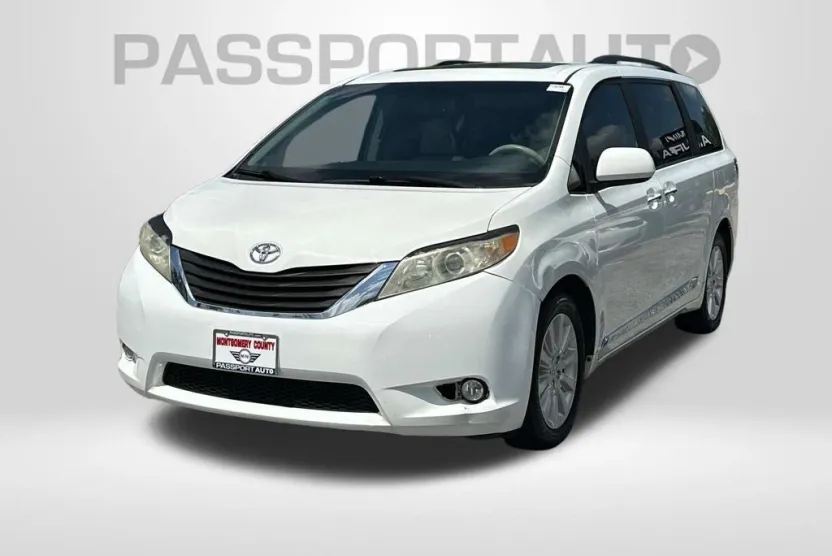 2011 Toyota Sienna Limited photo 1
