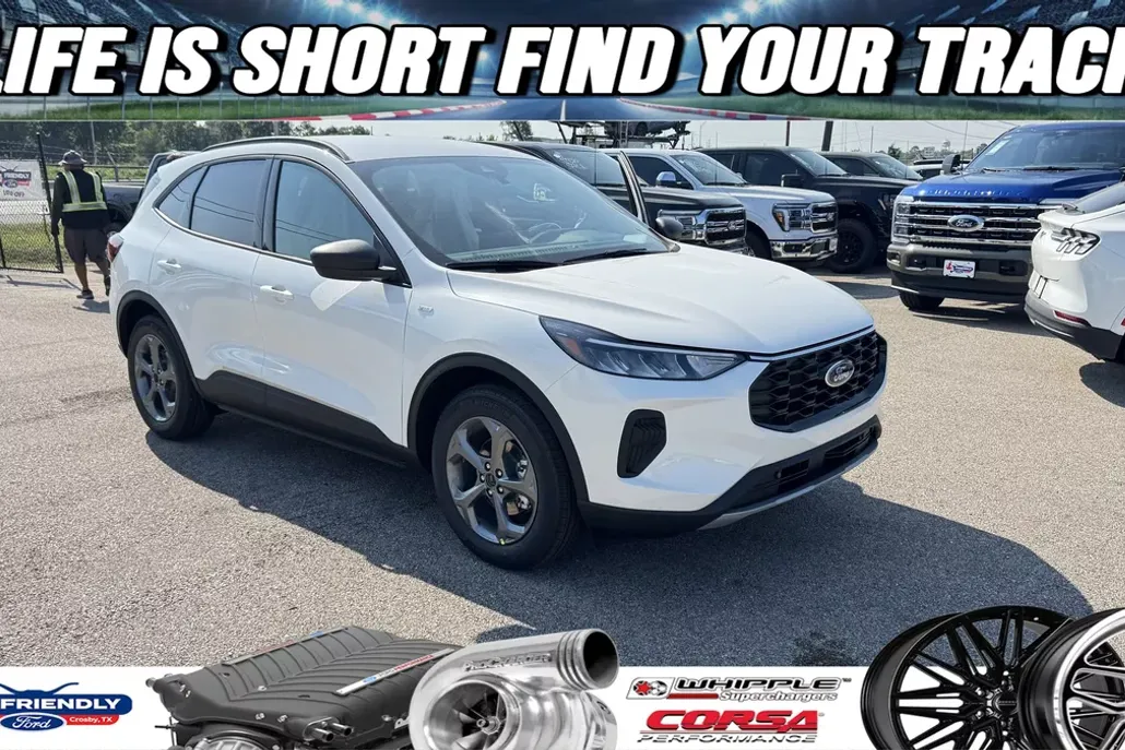2026 Ford Escape ST-Line photo 1