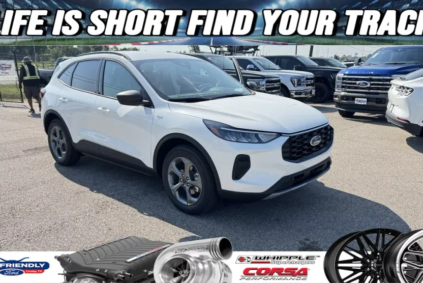 2026 Ford Escape ST-Line photo 1