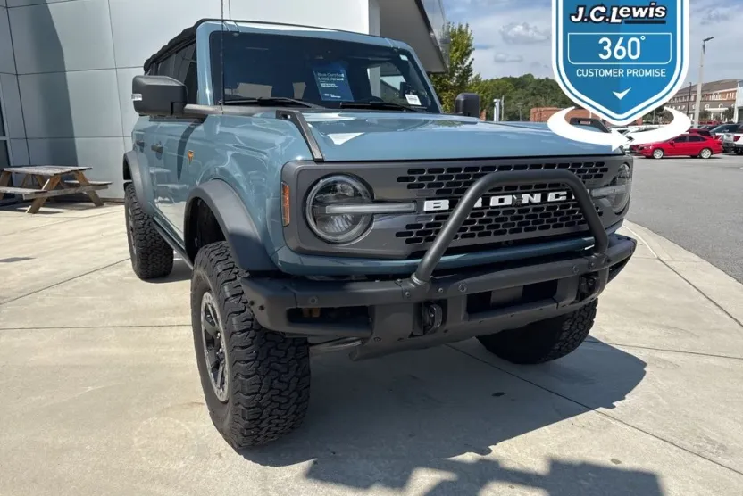 2021 Ford Bronco Badlands photo 1