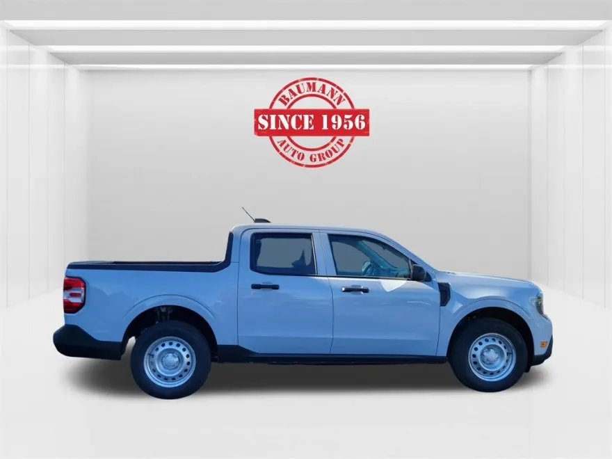 2025 Ford Maverick XL photo 1