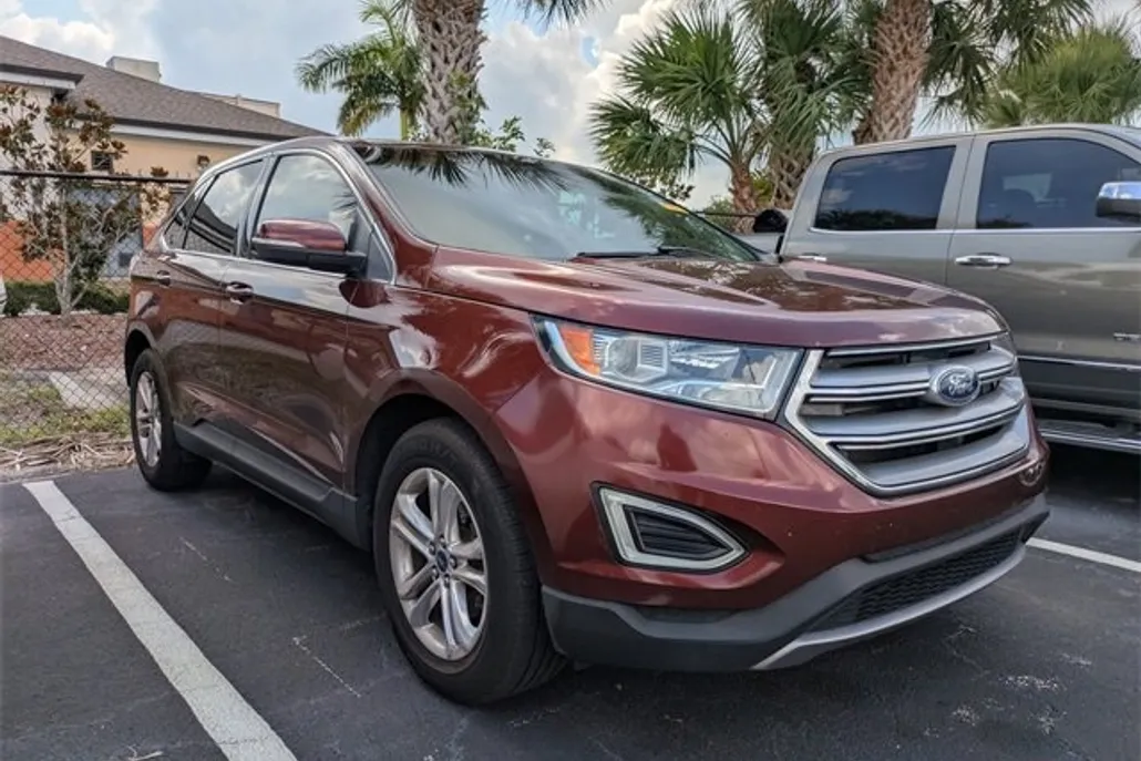 2015 Ford Edge SEL photo 1