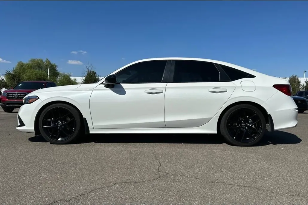 2024 Honda Civic Sport photo 1