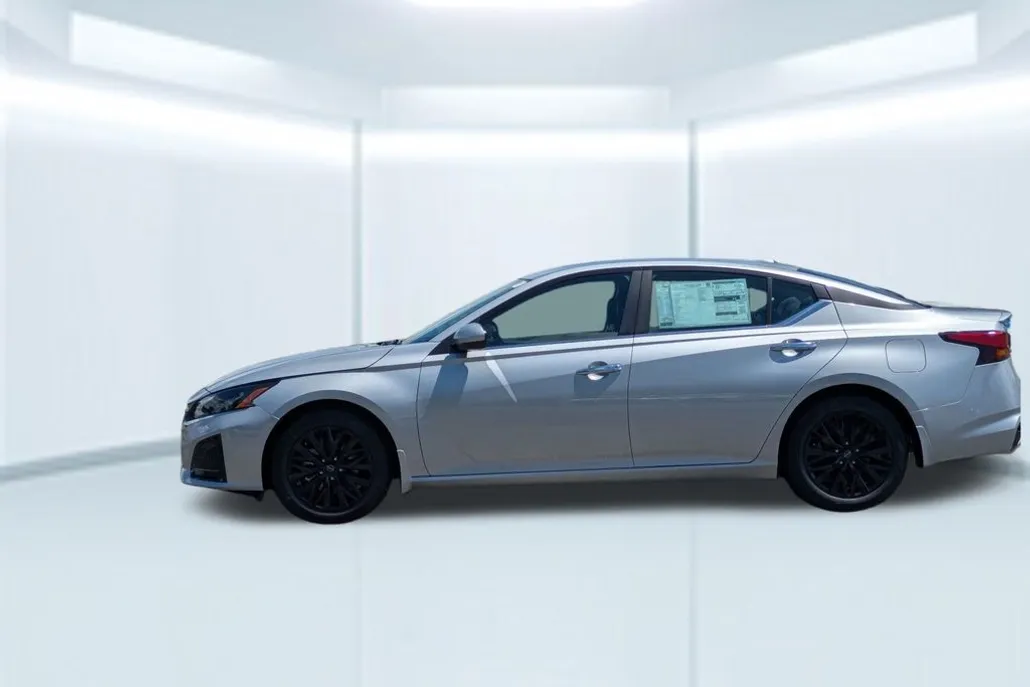 2025 Nissan Altima SV Special Edition photo 1