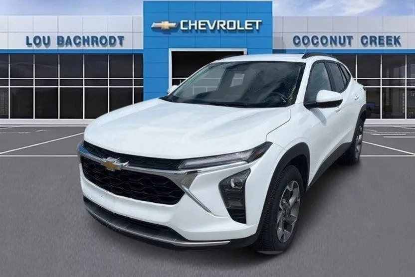 2024 Chevrolet Trax LT photo 1