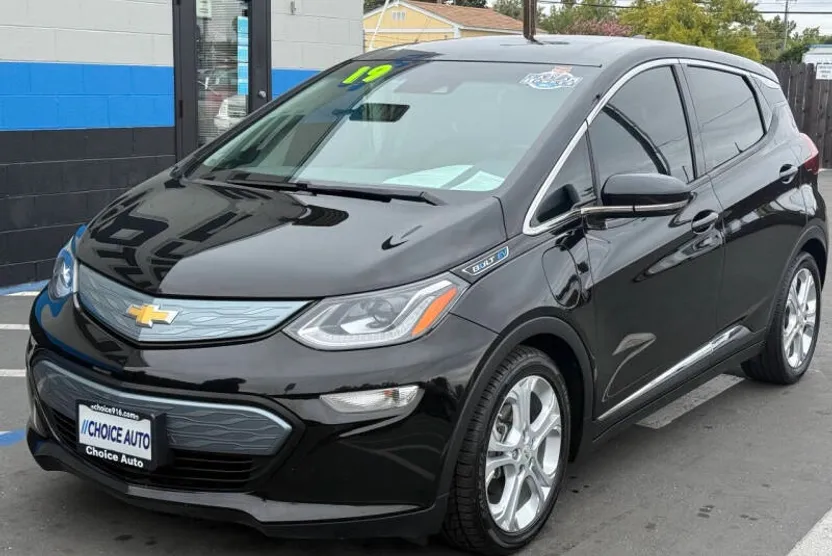 2019 Chevrolet Bolt EV photo 1