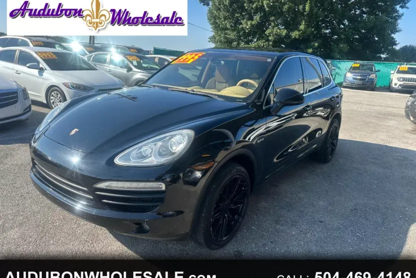 2014 Porsche Cayenne S Hybrid photo 1