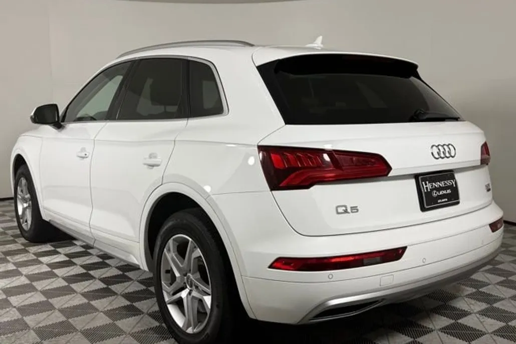 2018 Audi Q5 2.0T Premium photo 1