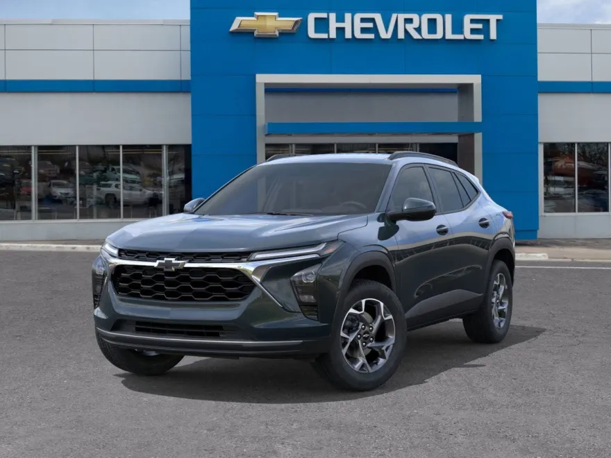 2026 Chevrolet Trax LT photo 1
