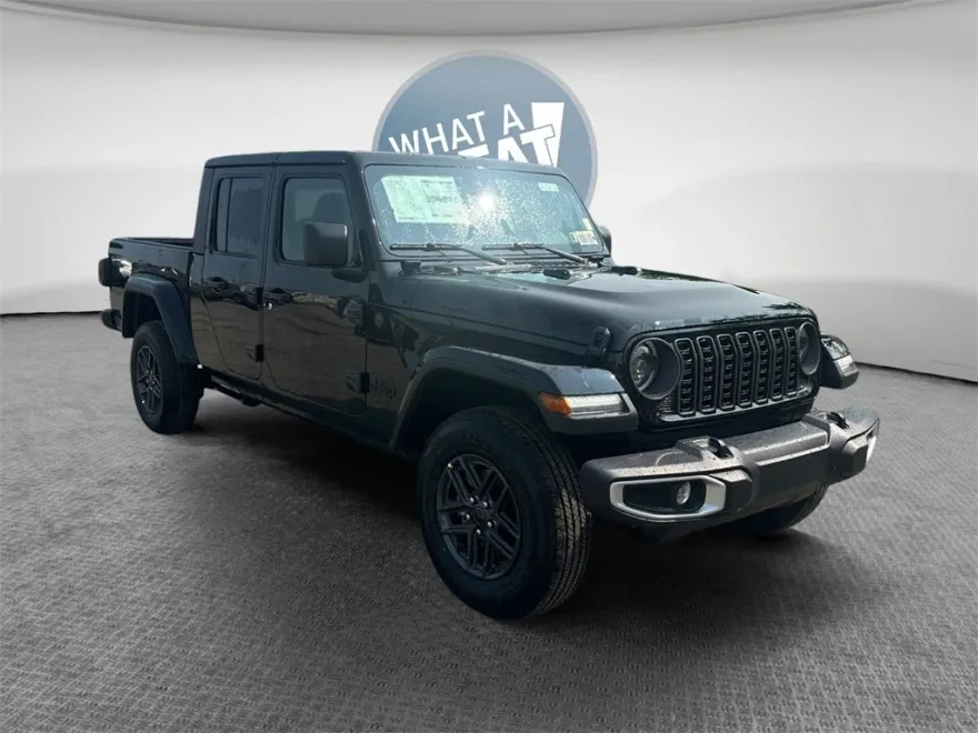 2025 Jeep Gladiator Sport S photo 1