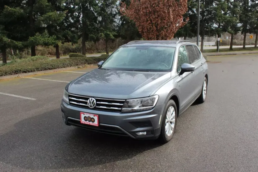 2018 Volkswagen Tiguan S photo 1