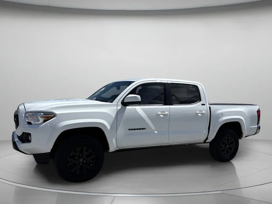 2023 Toyota Tacoma SR5 photo 1