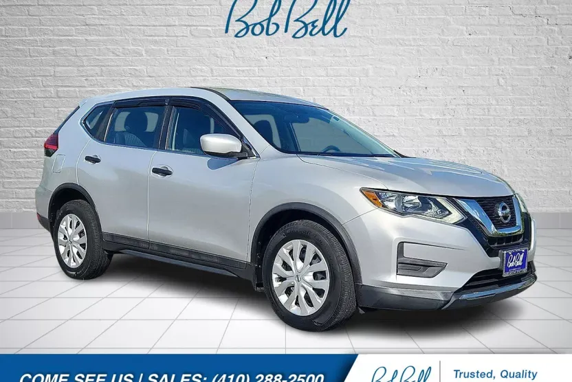 2017 Nissan Rogue S photo 1
