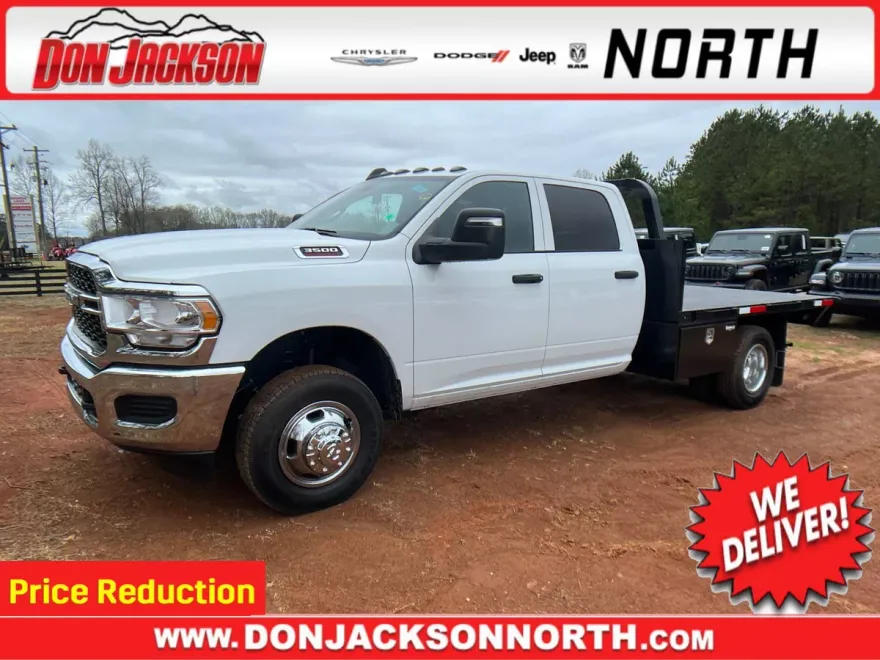 2024 Ram 3500 Tradesman photo 1