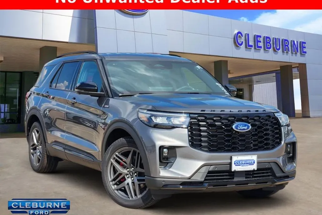 2025 Ford Explorer ST-Line photo 1