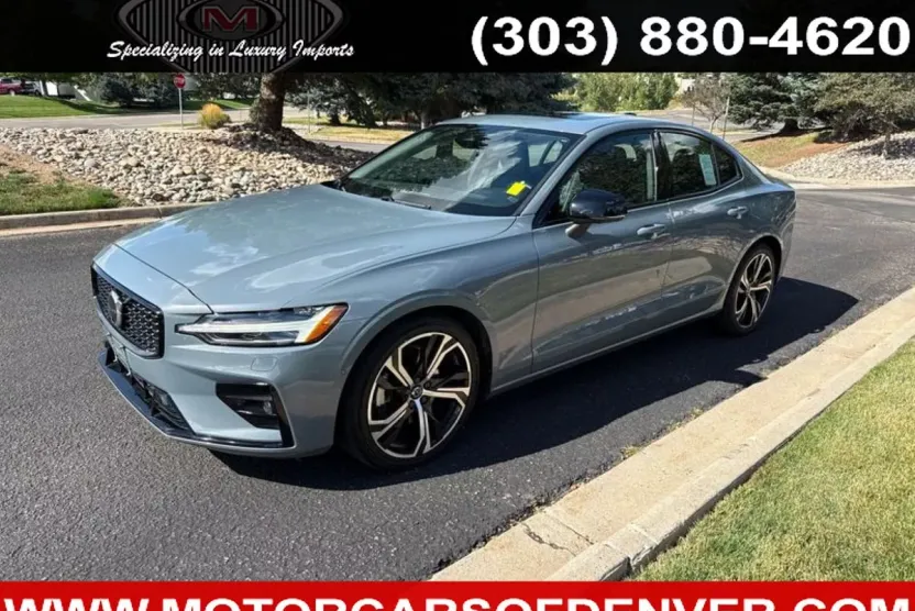 2024 Volvo S60 B5 Plus photo 1