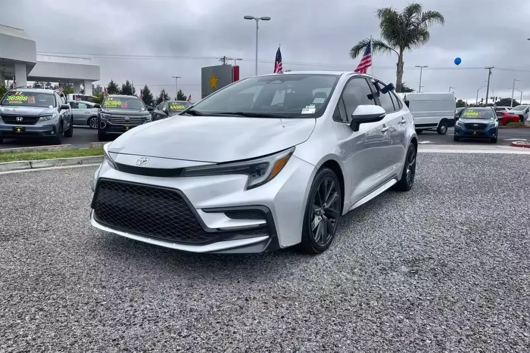 2023 Toyota Corolla XSE photo 1