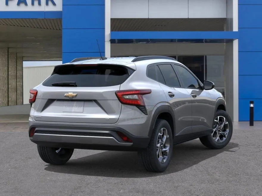 2026 Chevrolet Trax LT photo 1