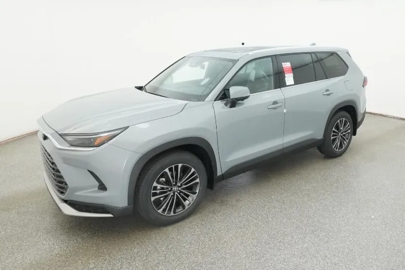 2026 Toyota Highlander Hybrid Platinum photo 1