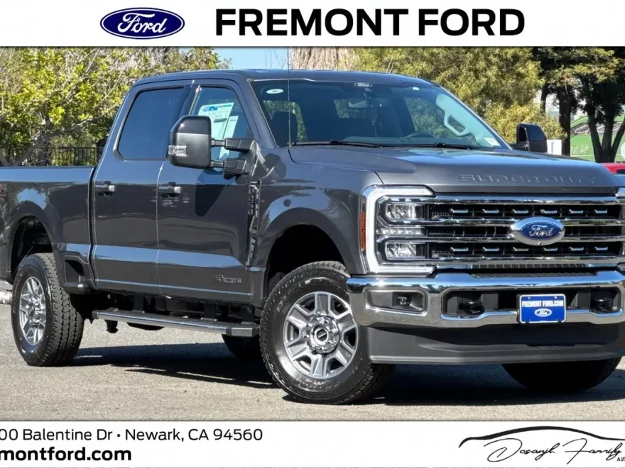 2025 Ford F-250 photo 1