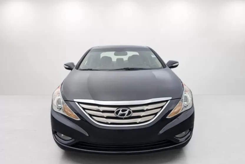 2011 Hyundai Sonata Limited photo 1